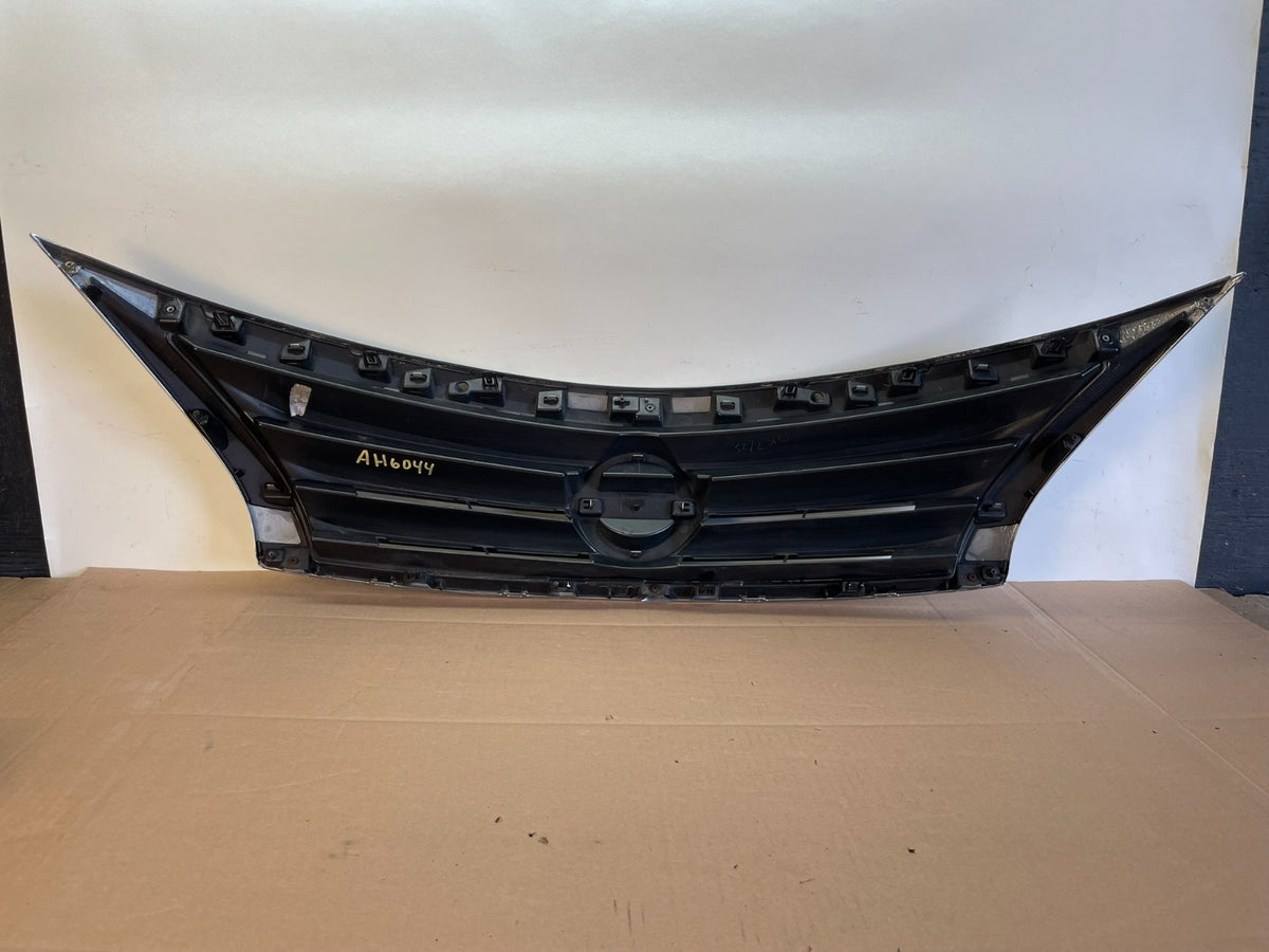 2013 to 2015 Nissan Altima Front Upper Grill Grille Sedan ah6044 DG3