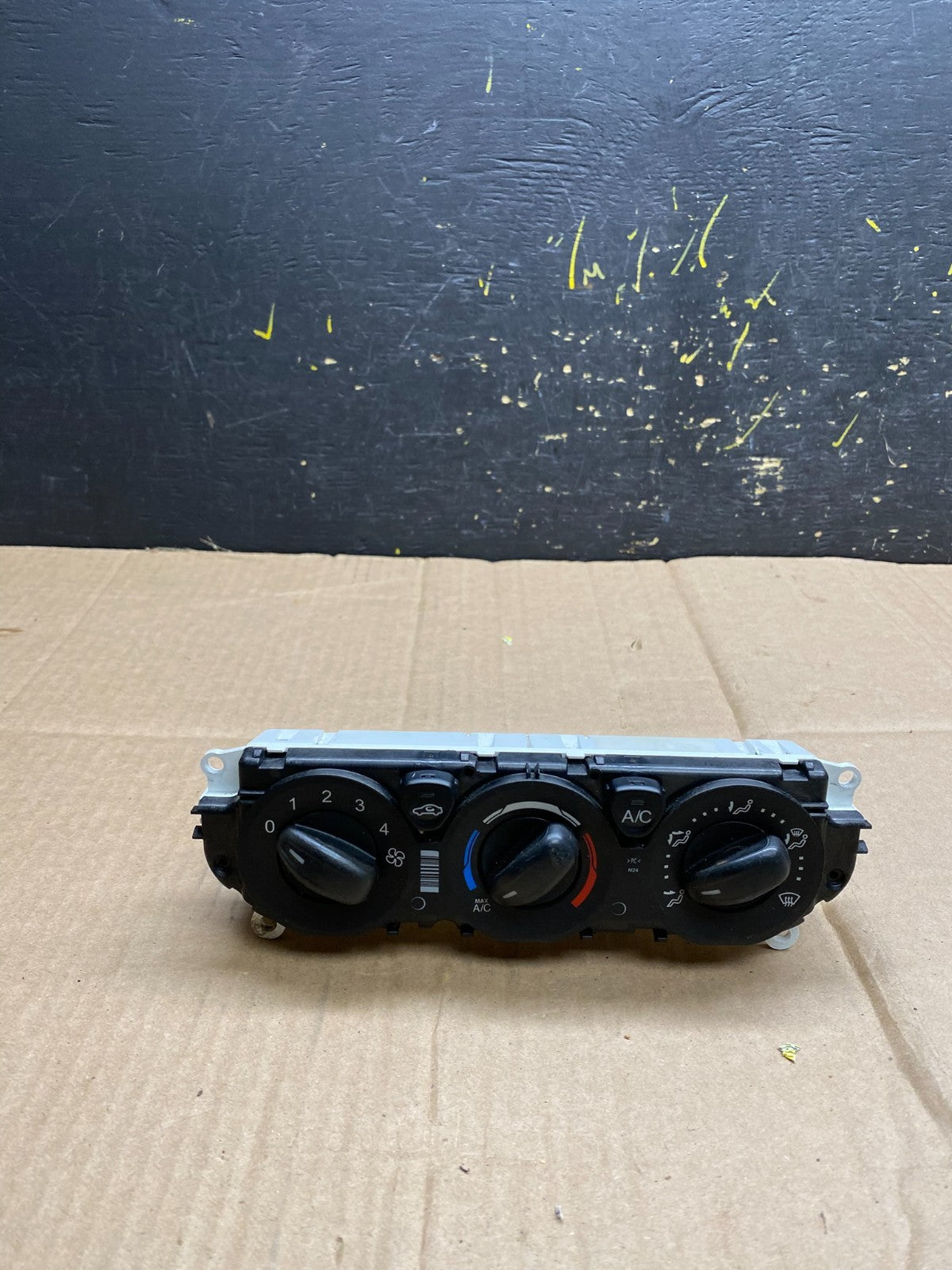 2013 - 2014 Ford Focus Ac Heater Climate Control Temperature Oem aa4516 DG0