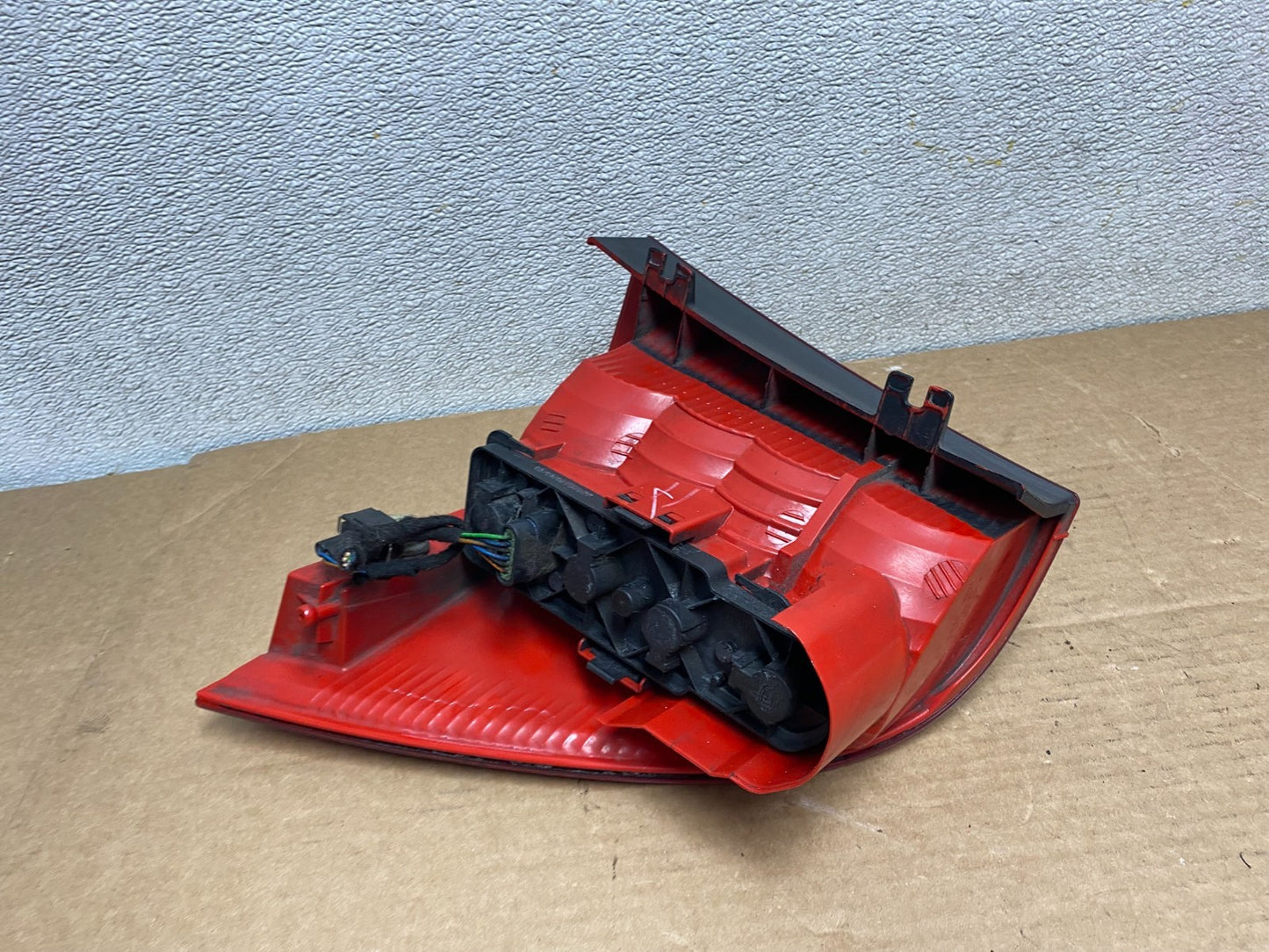 2002-2005 Mercedes ML350 ML-Class Left Driver Lh Side Tail Light OEM Z1338 DW3