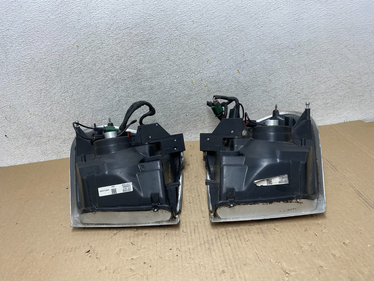 2004 2005 2006 Dodge Durango Left+Right Headlights AJ2146 DW10