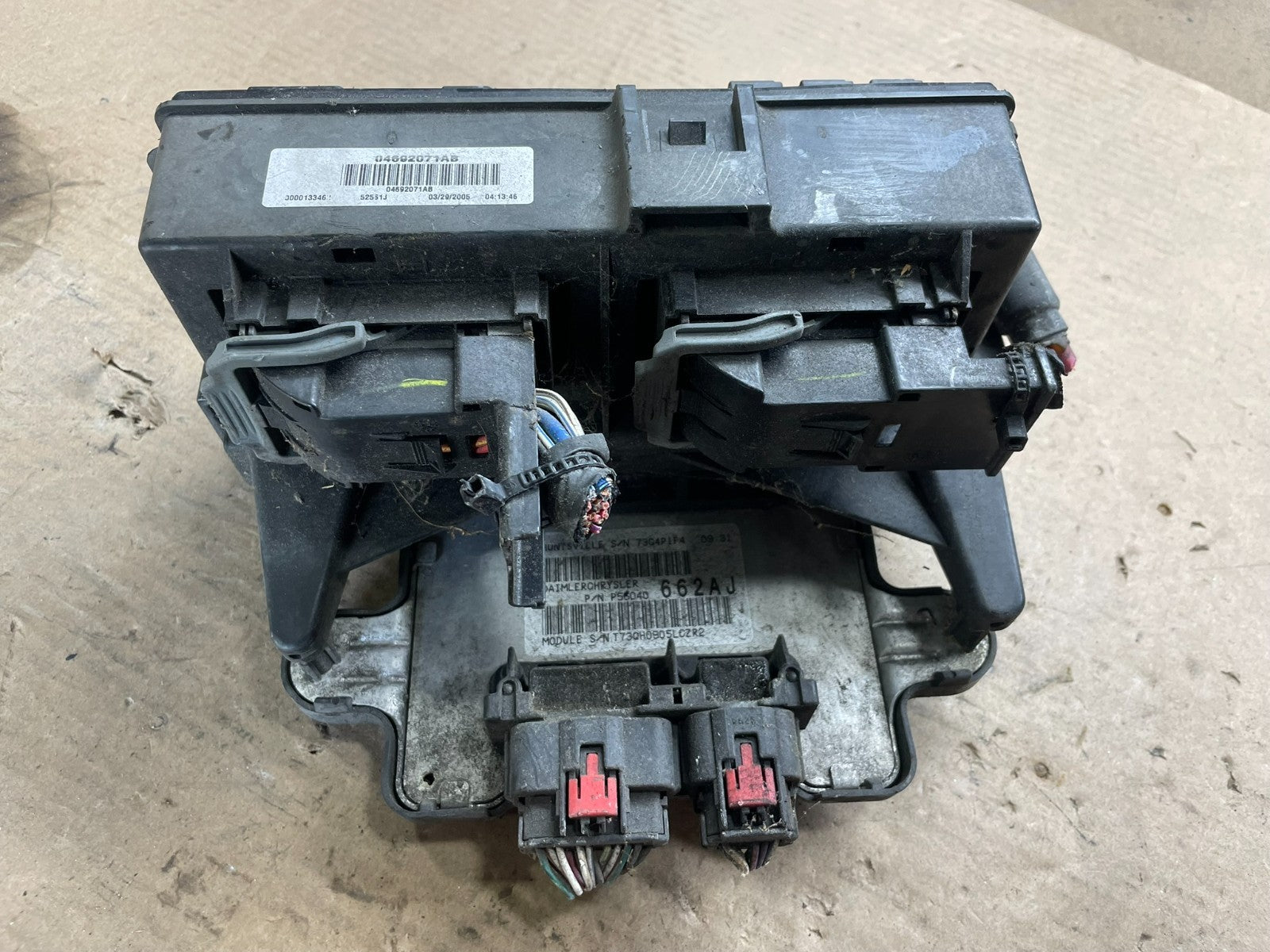 2005 Jeep Grand Cherokee BMC Body Module Power Fuse Box Relay P4804 Oem DG1