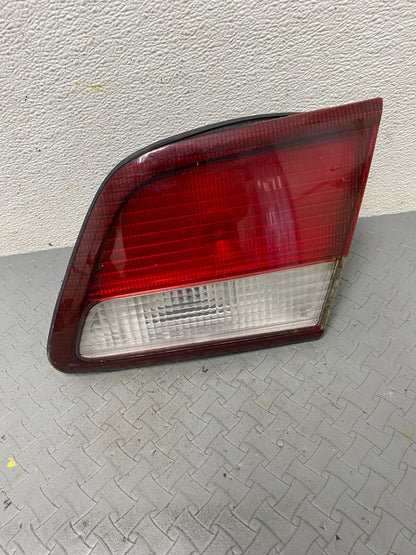 1997 1998 1999 Nissan Maxima Right Passenger RH Inner Tail Light Oem A82320
