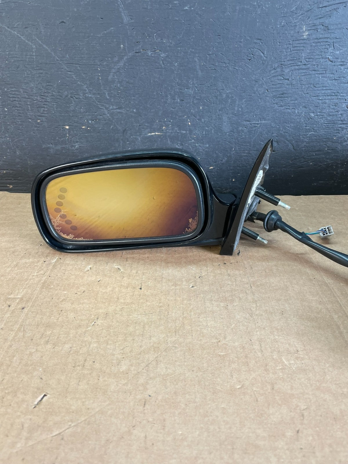 2006 2007 2008 Cadillac DTS Left Driver LH Turn View Door Mirror AE8334 DW9