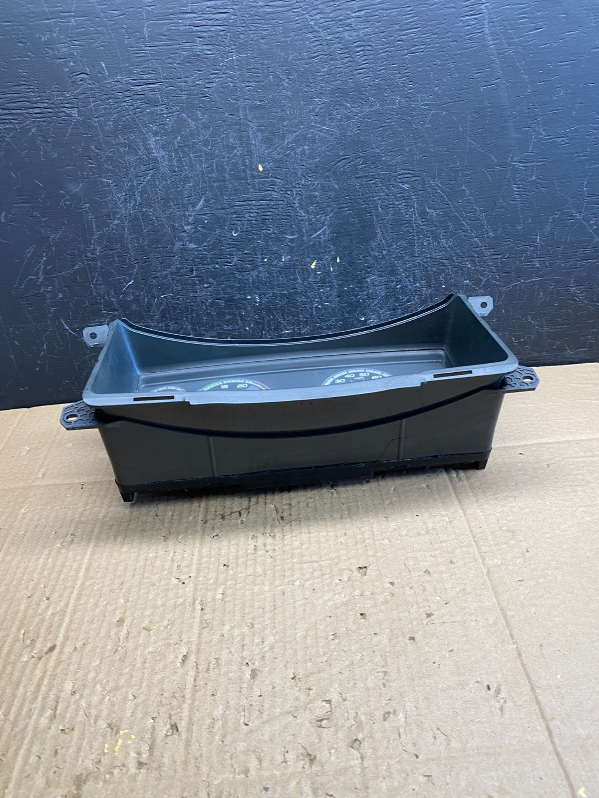 2012-2018 Volvo VNL Instrument Gauge Cluster 21580323-p02 AC95413