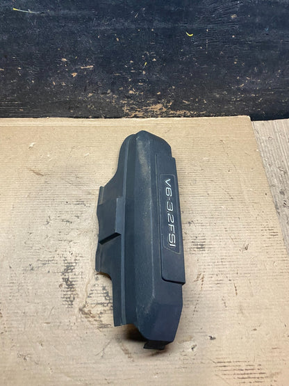 2008 to 2008 Audi  A6 3.2L Engine Motor Cover OEM v9363 DG2