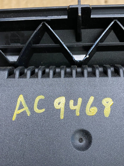 2010-2011 Chevrolet Equinox Radio Face Climate Control Panel Bezel ac9468 DG6