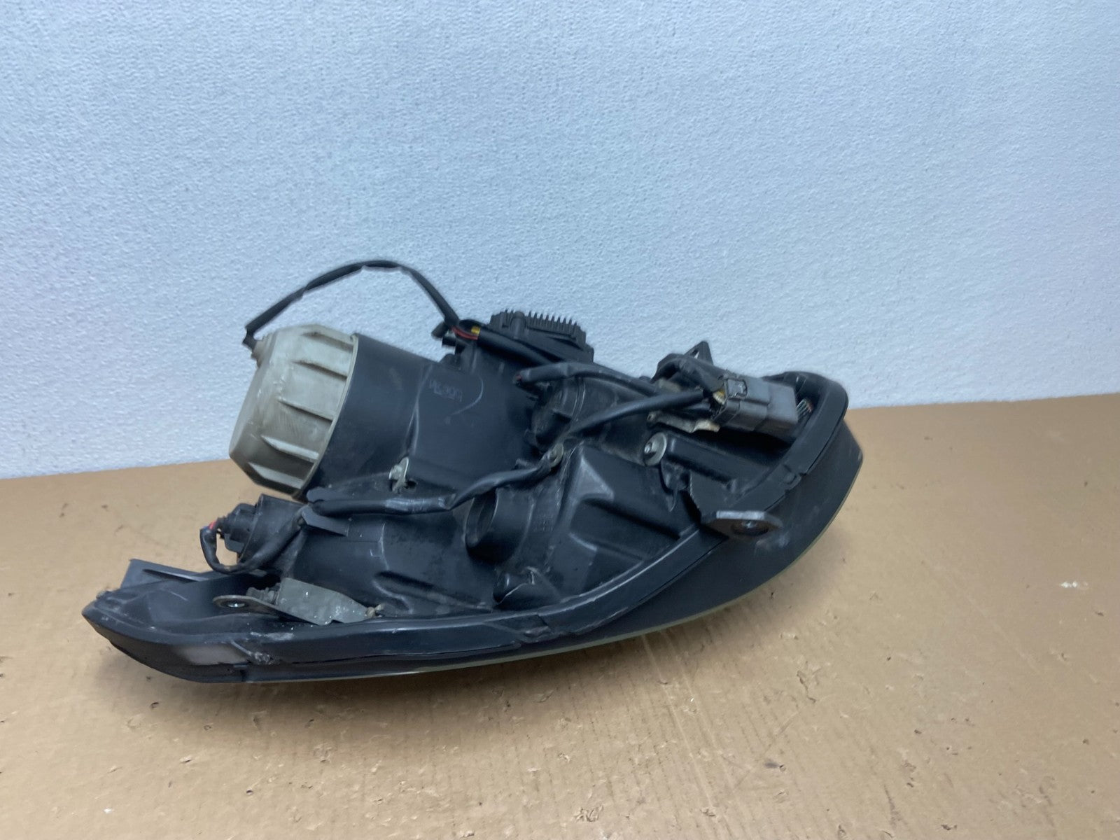 2004 2005 2006 Nissan Maxima Right Passenger Side Headlight Xenon HID AB6606 DW5