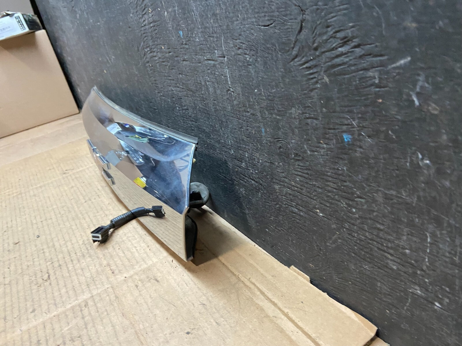 2011-2015 GMC Terrain Tailgate Liftgate Chrome Molding with Camera Oem i30331