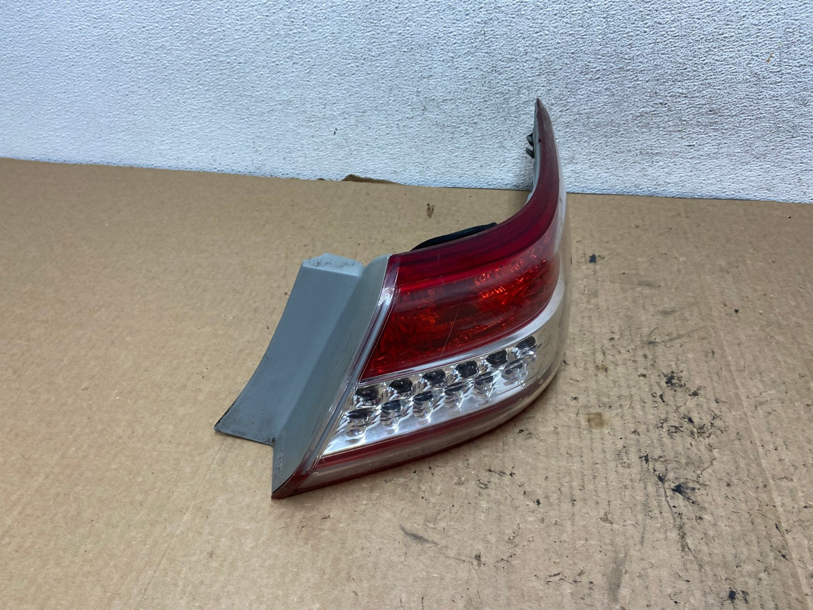 LED TRIM 2010 to 2011 Toyota Camry Right Passenger RH Tail Light AG2430 LK2