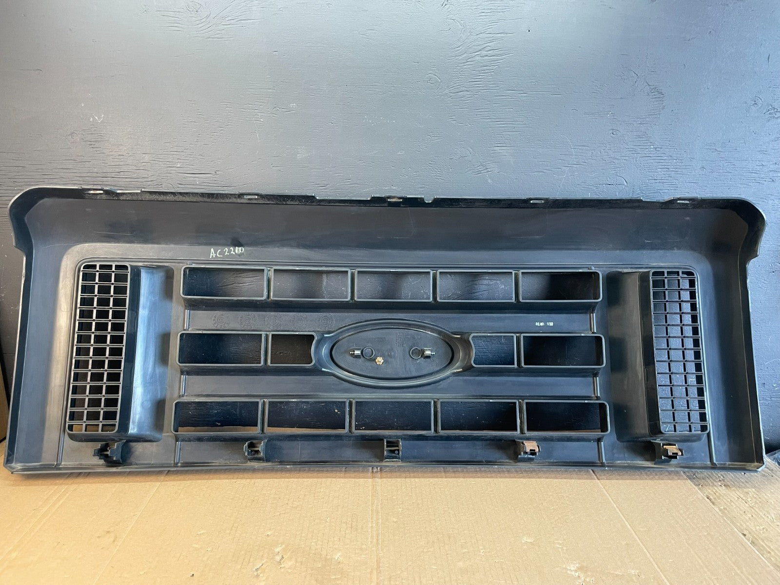 2008 to 2014 Ford Econoline E150 E250 Front Upper Chrome Grill Grille AC2210 DG2