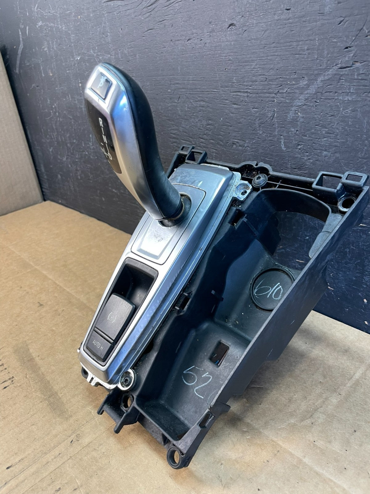 2007 to 2013 BMW X5 E70 Shift Shifter Selector Gear W/ Bezel AC5209 DG2