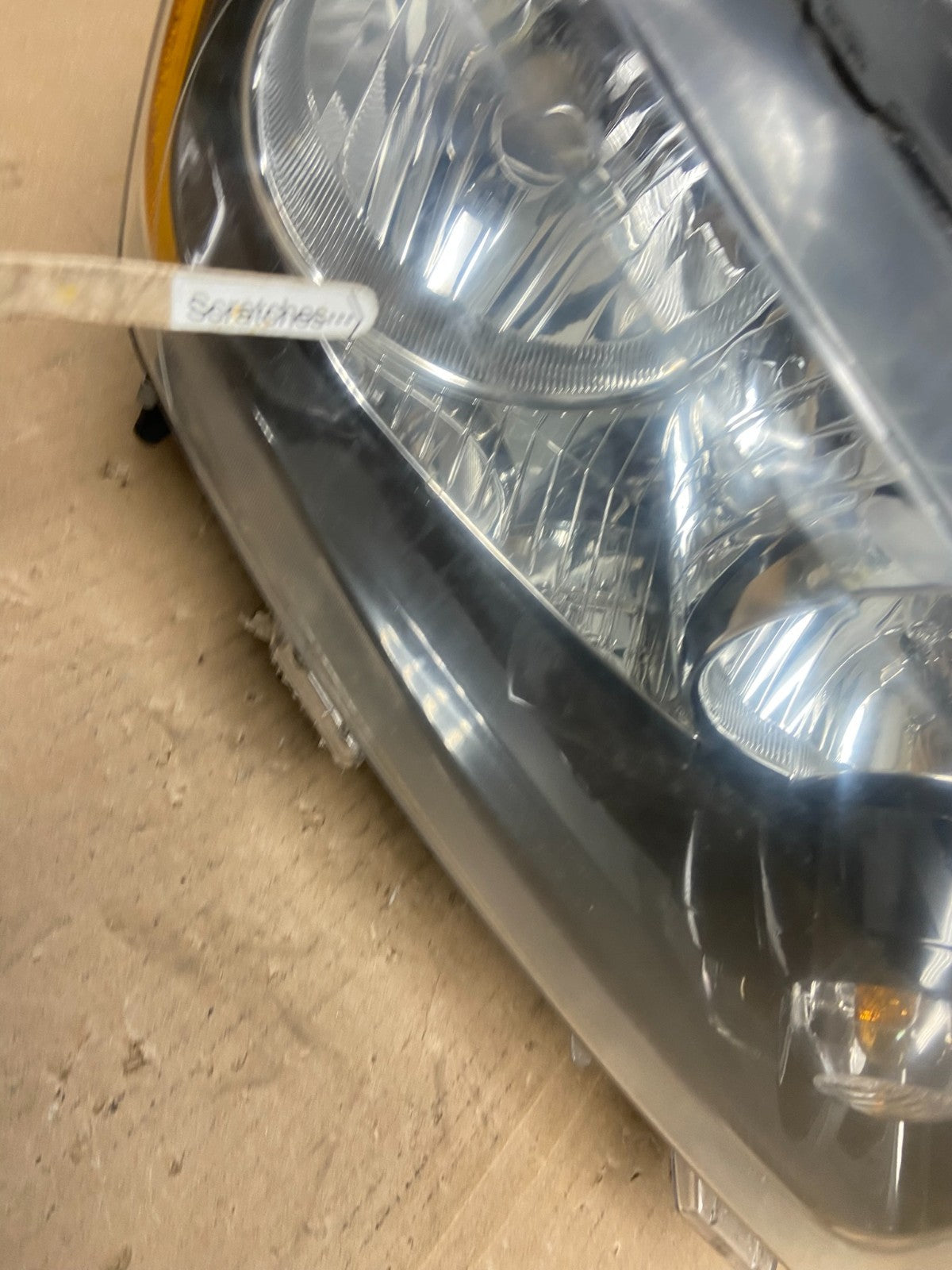 2011-2013 Jeep Grand Cherokee Right Passenger Halogen Headlight AB6528 DW3