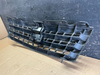 2003 to 2004 Infiniti M45 Front Grille Grill AA88967