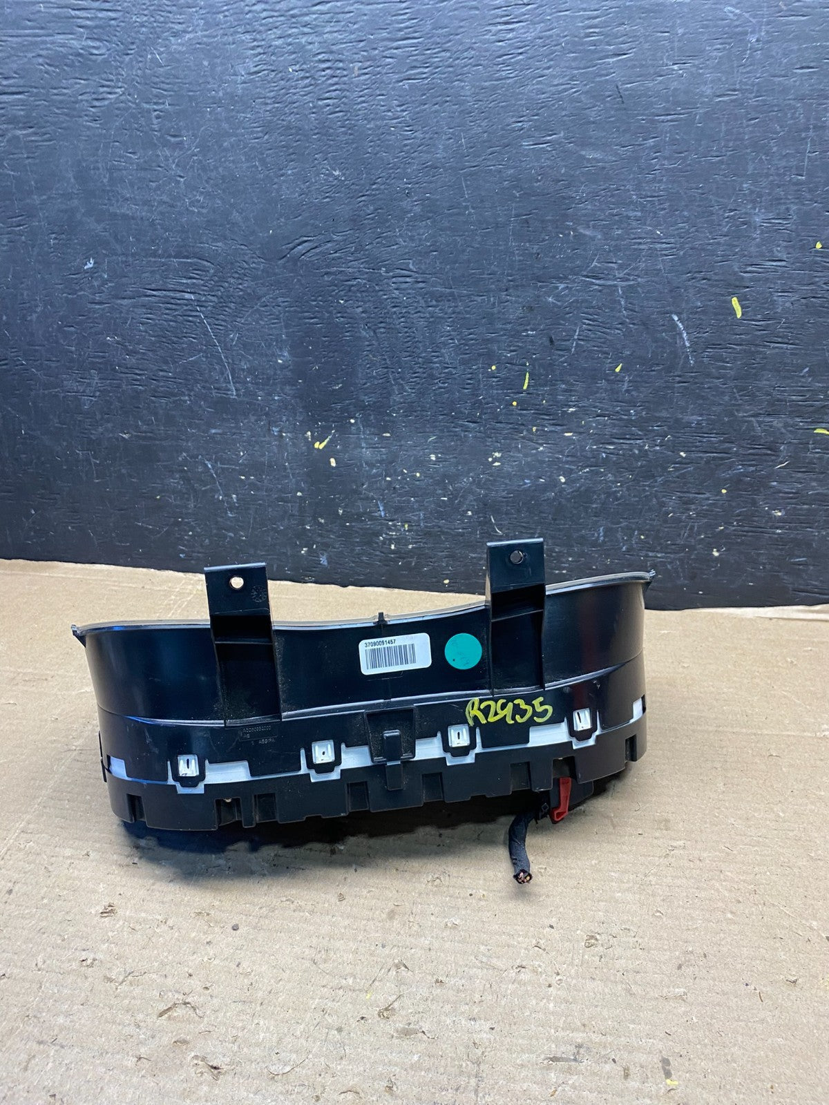 2014 Jeep Cherokee Speedometer Cluster Trim Bezel p56054651ah R2935 DG4