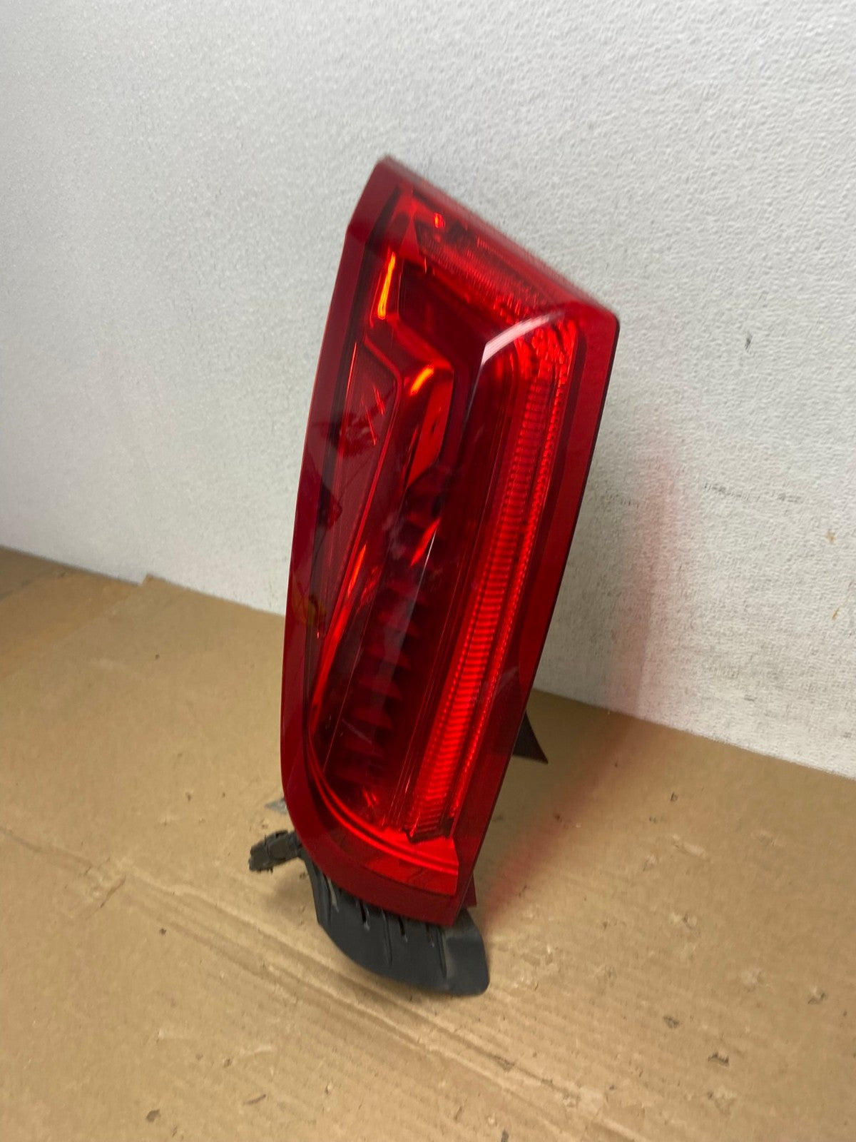 2013 to 2017 Cadillac XTS Left Driver LH Tail Light AD3941 LK1