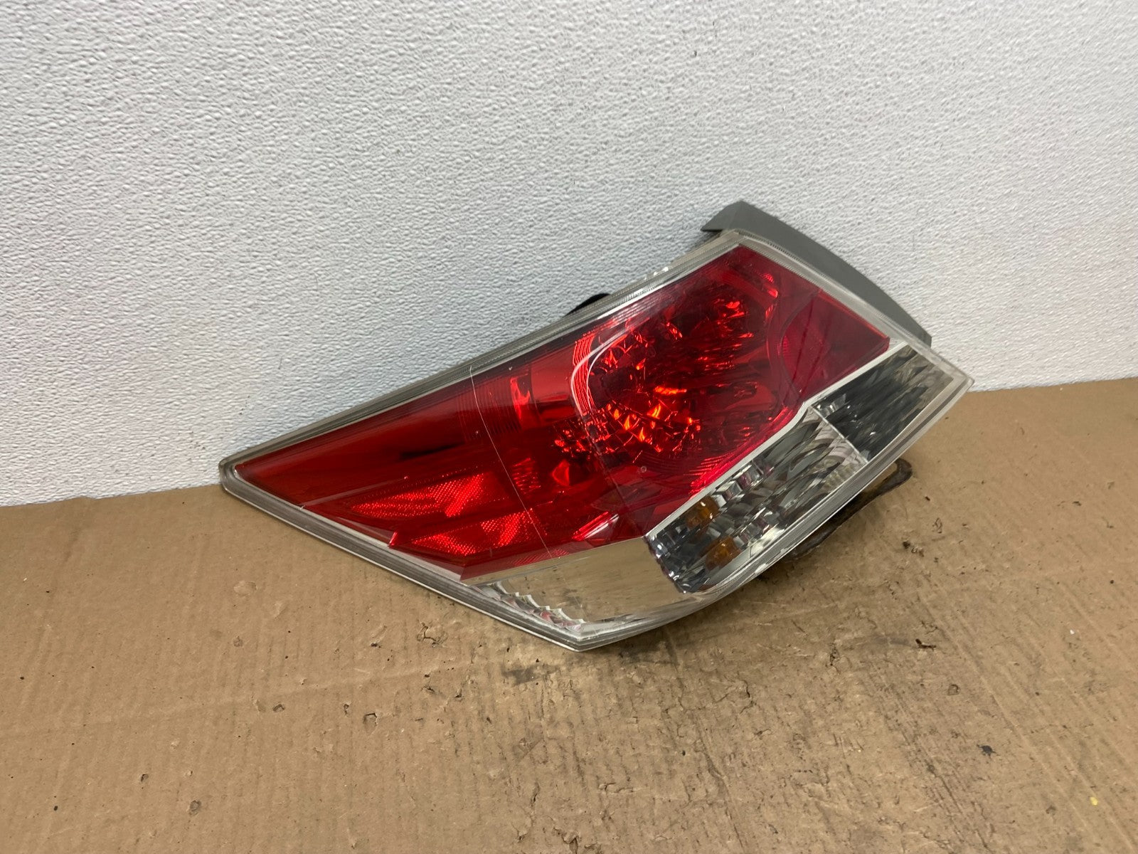 2008 to 2012 Honda Accord Sedan Tail light Left Driver LH Side AB8578 DW2