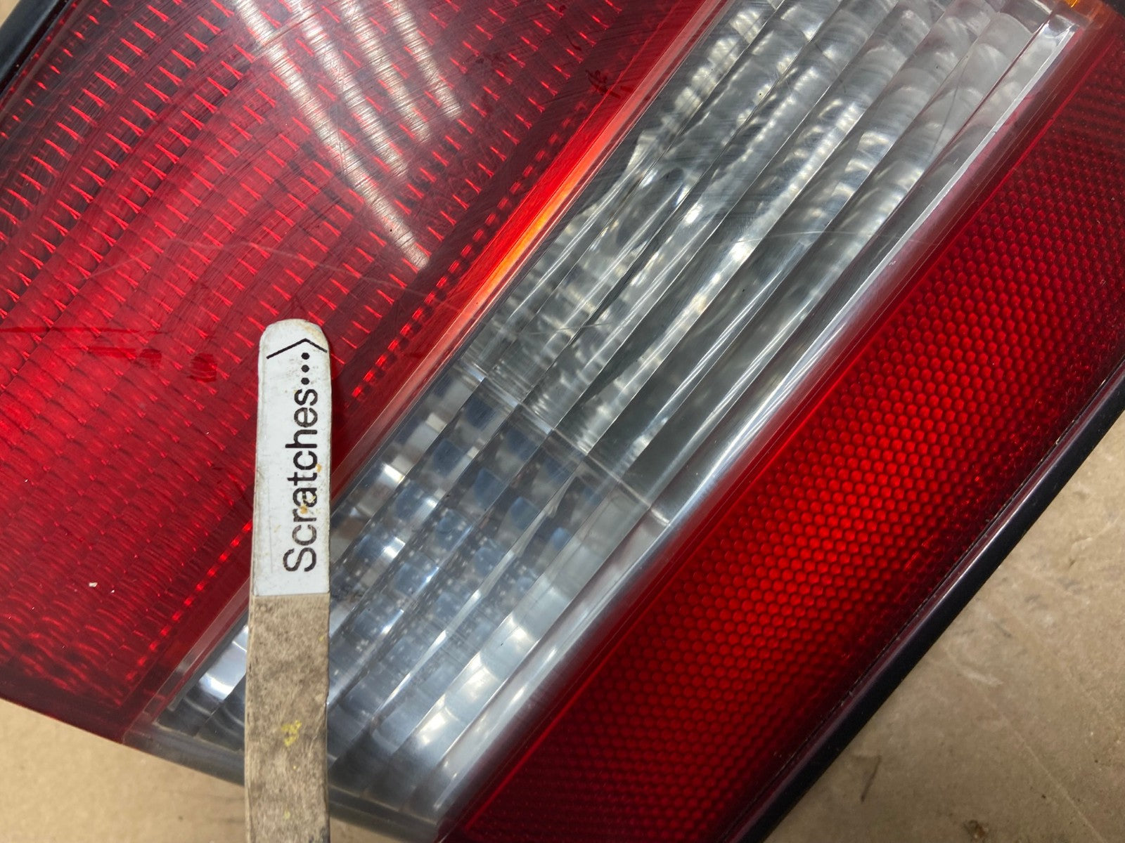1997 1998 1999 Lexus ES300 Left Lh Driver Side Tail Light Inner Oem AC3967 LK3