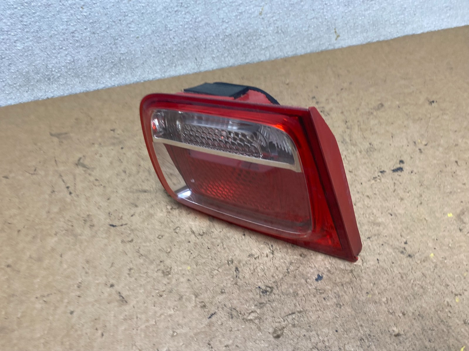 2013-2016 Chevrolet Malibu Left Driver Lh Side Inner Tail Light Oem T1002 DW2