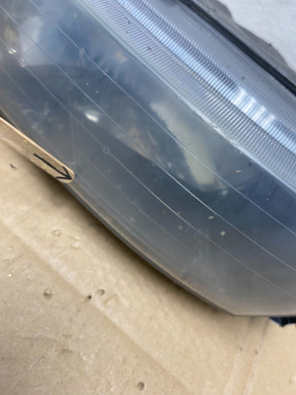 2002 to 2003 Mitsubishi Galant Right Passenger RH Side Headlight AC3768 DW5
