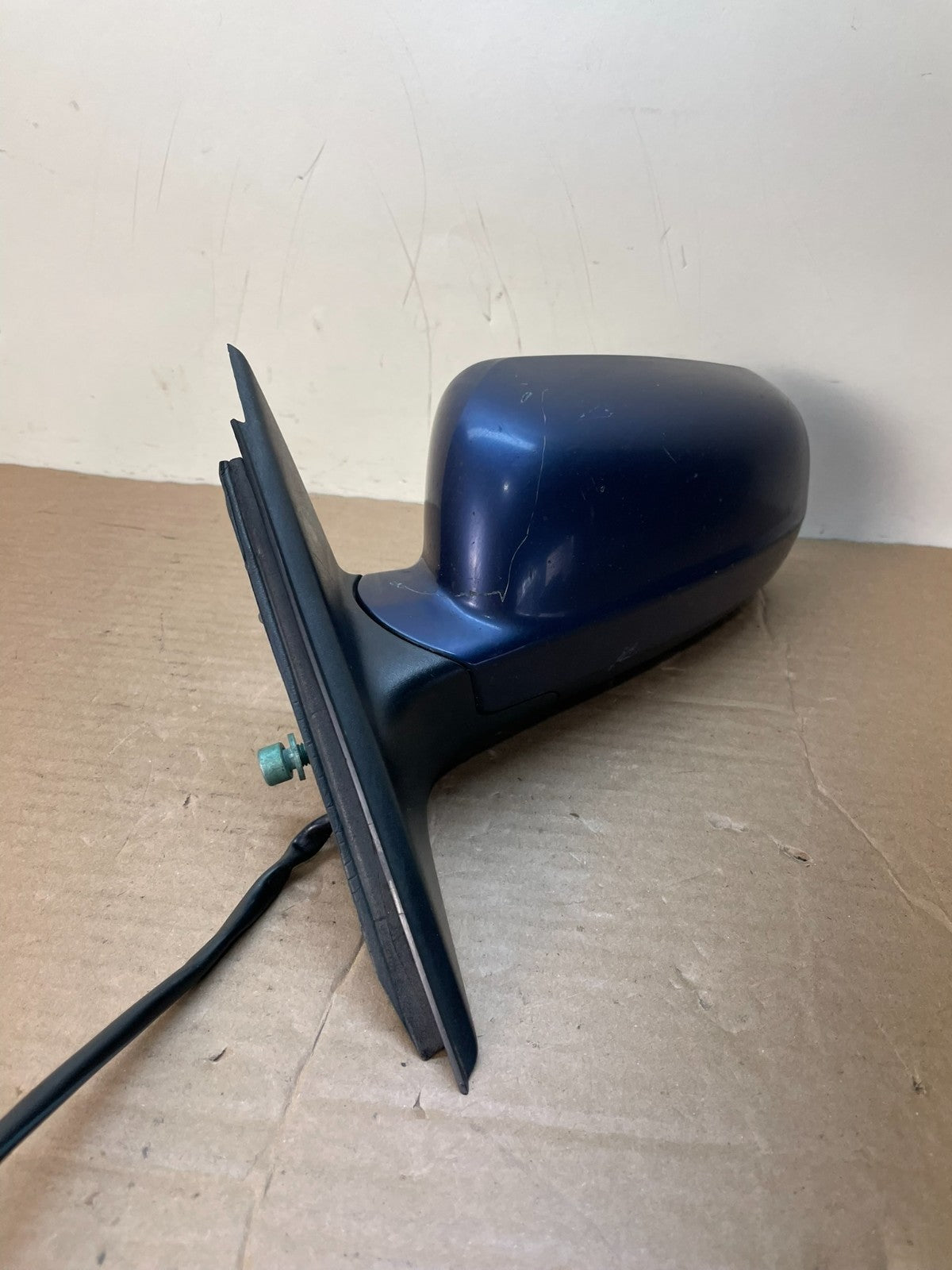 2001-2005 Volkswagen Passat Left Driver LH View Door Mirror AI0472 DW1