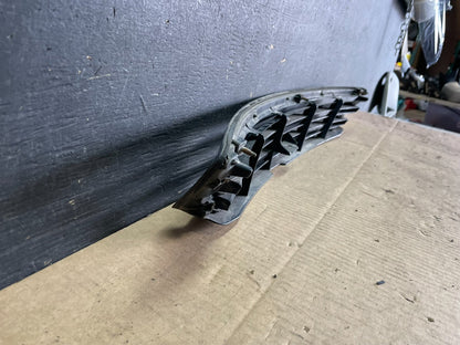2004 Lexus ES330 Front Upper Grill Grille J4110 PS8