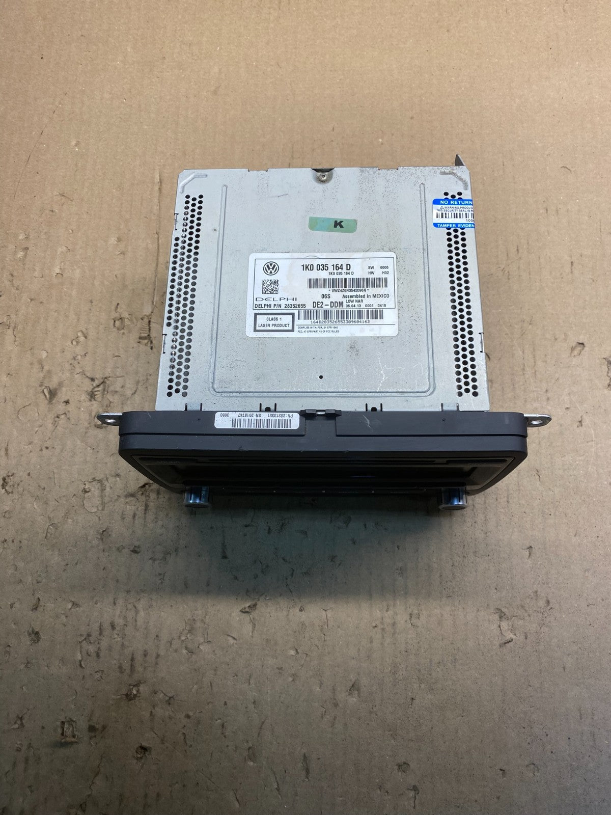 2011 to 2014 Volkswagen Passat Jetta Radio CD Player AM/FM AC0803 DG3