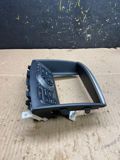 2014 to 2017 Infiniti QX50 Radio Player Climate Control Panel Bezel Y7923 DG2
