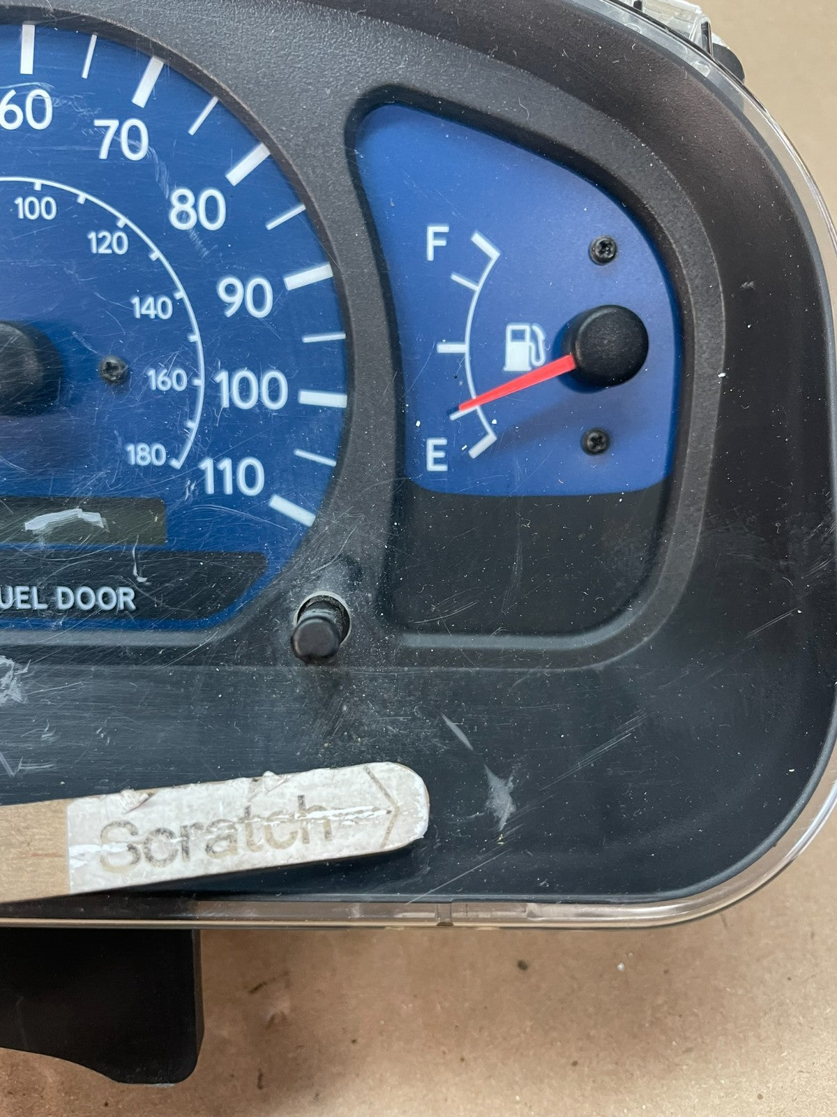 2001 2003 Toyota Sienna Speedometer Cluster Gauge AE3324 DG4