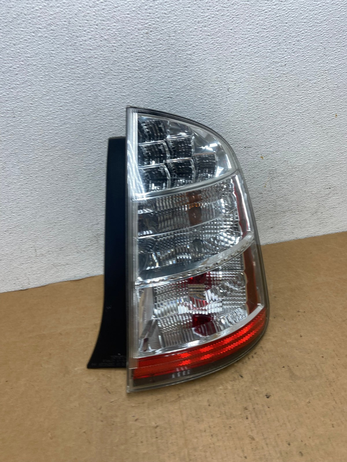 2006 2007 2008 2009 Toyota Prius Tail Light Right Passenger Side AD4606 LK2
