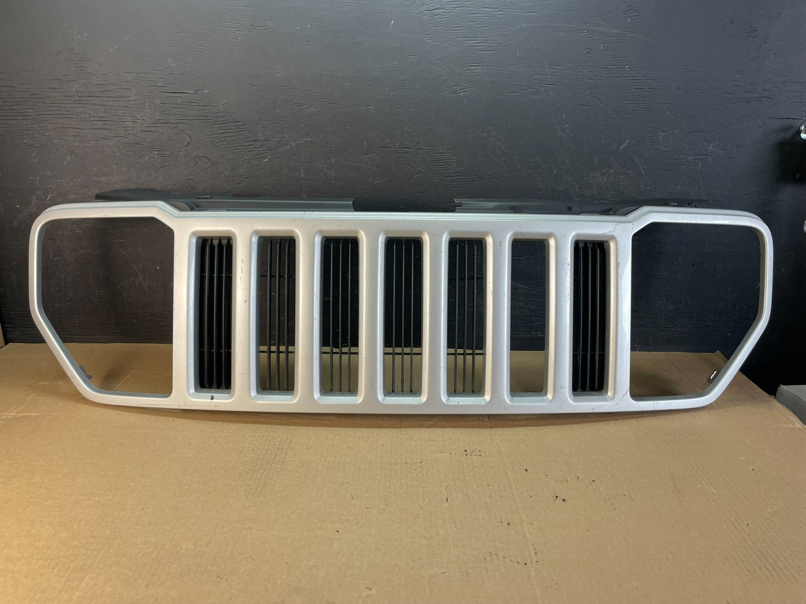 2008 2009 2010 2011 2012 Jeep Liberty Front Upper Grill Grille AF5205 DG0
