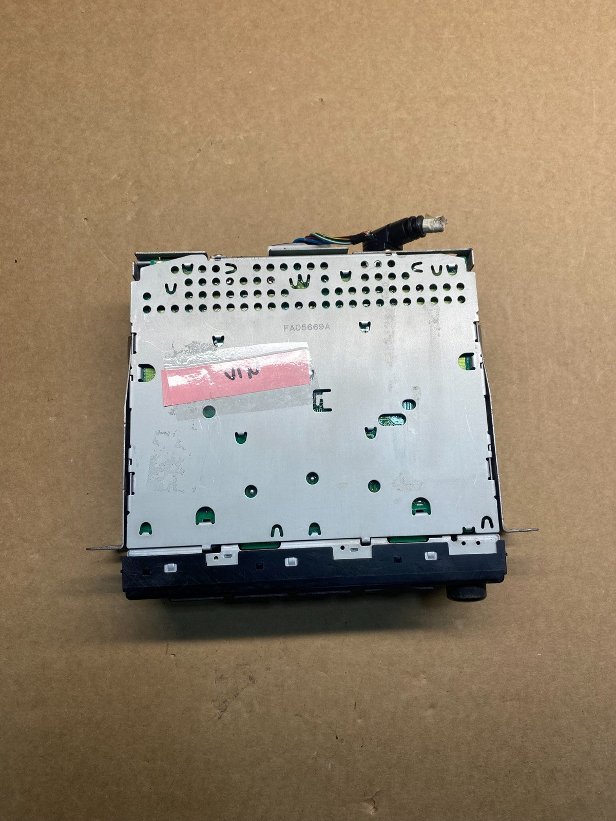 2000-2001 Mitsubishi Diamante Radio Stereo Tuner Tape Cassette Player AG6009 DG4