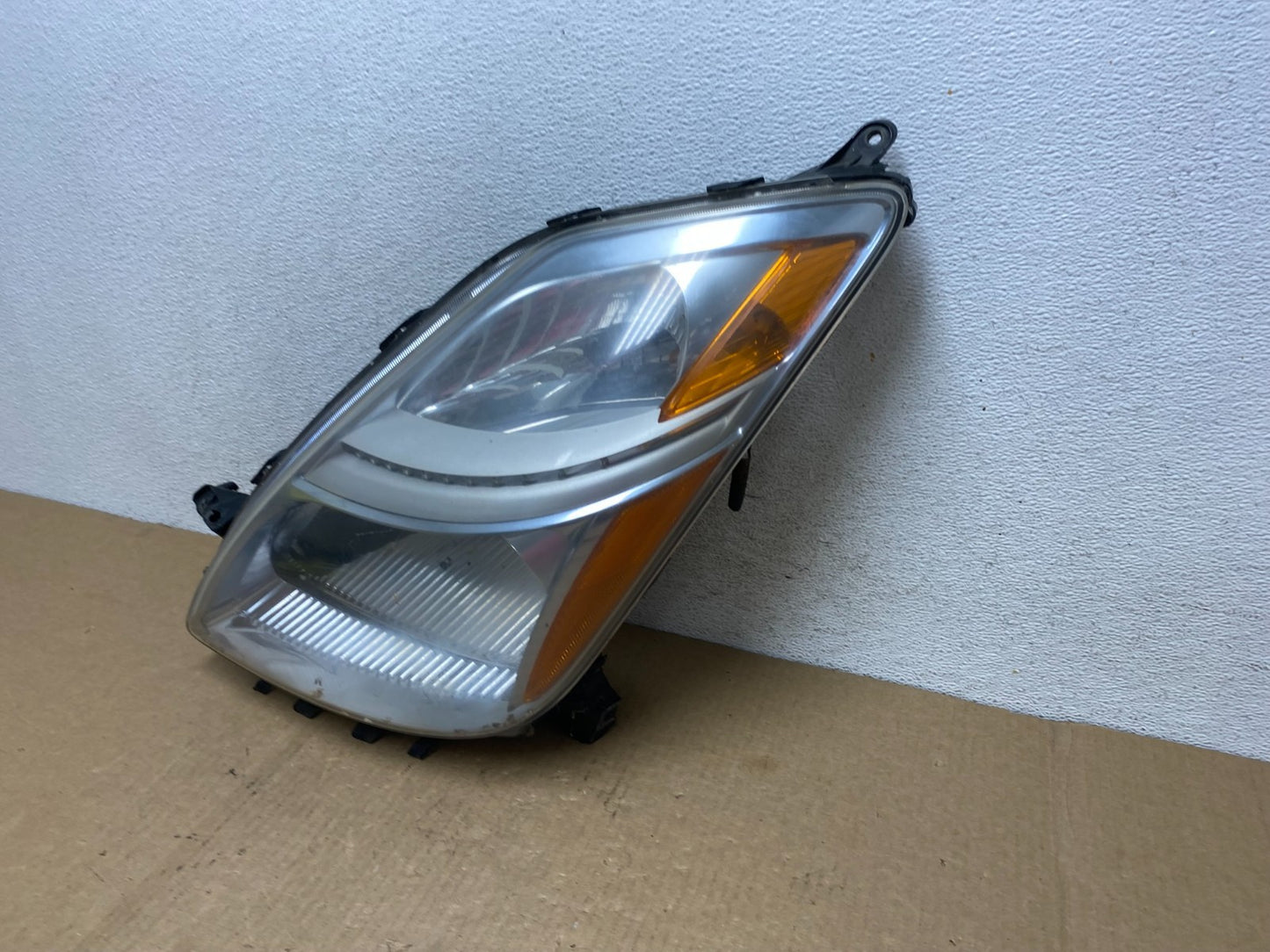 2006-2009 Toyota Prius Left Driver LH Side Blue Headlight Halogen AF9662 DW1