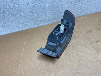 1997 1998 1999 Toyota Camry Tail Light Right Passenger Rh Side Oem X3773 DW5