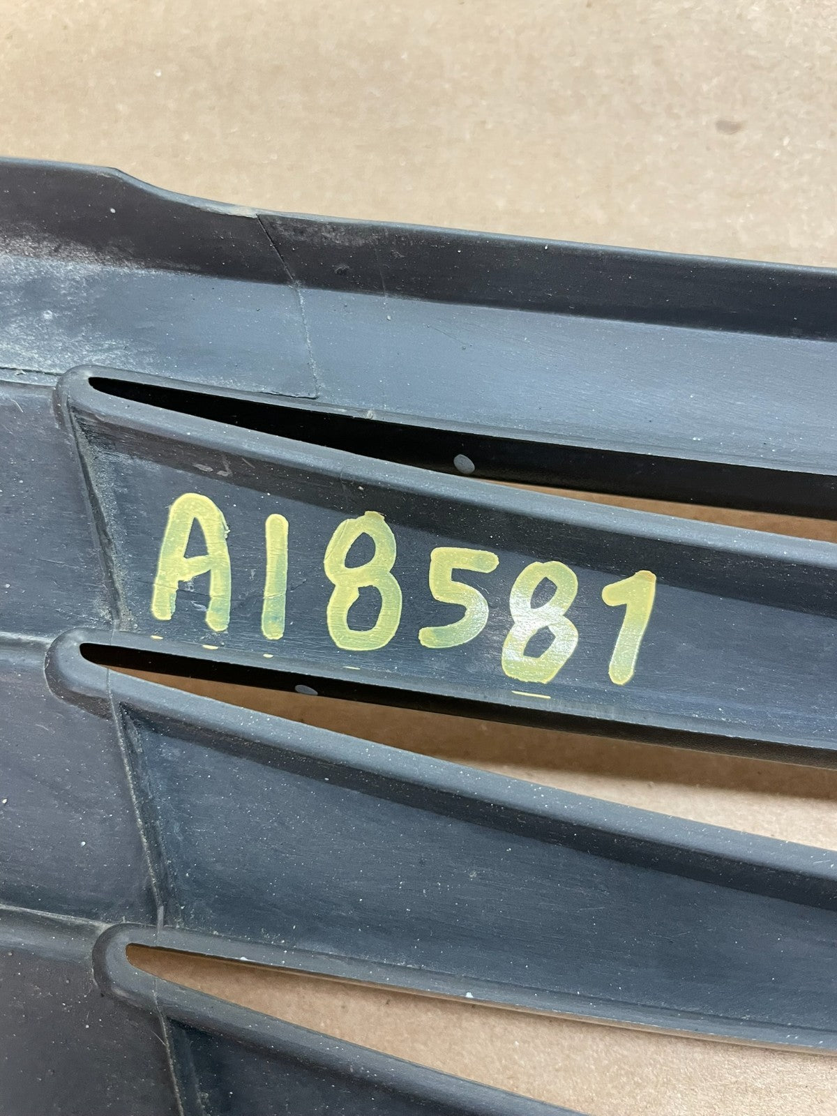 2007-2009 Infiniti G35 G37 Sedan Front Upper Grill Grille AI8581 DG5