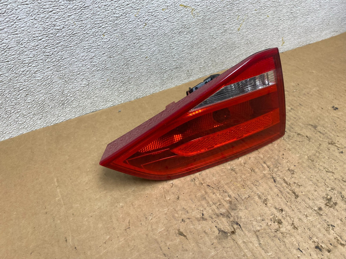 2009 2010 2011 2012 Audi A4 Sedan Left Driver Side Inner Tail Light Oem Q7918 DW2