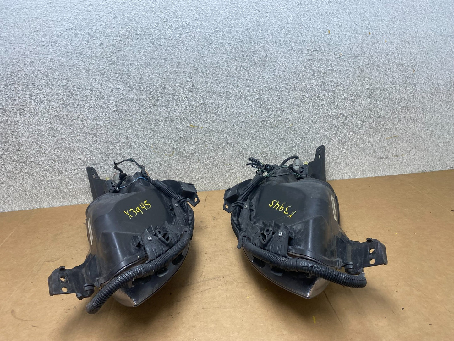 Sedan 2007 2008 2009 Nissan Altima Left+Right Set Headlights X3945 DW14