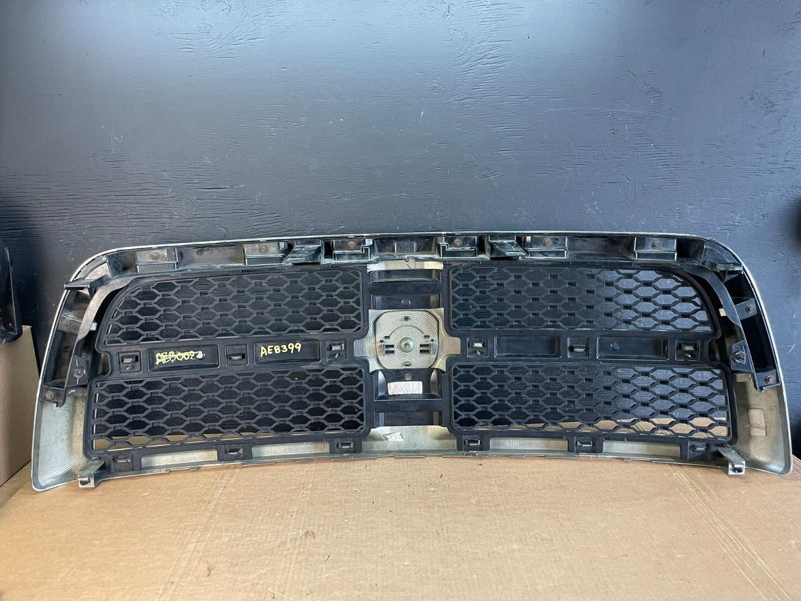 2013 to 2018 Dodge Ram 1500 Front Bumper Grille Grill AE8399 DW4