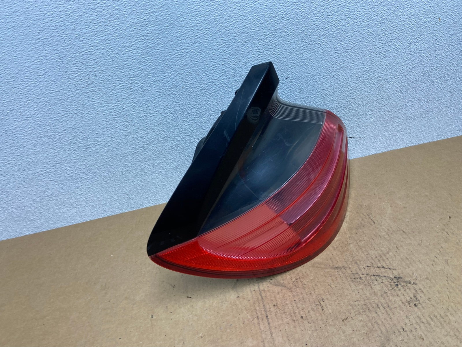 2002-2005 Mercedes C C230 Kompressor Coupe Left Driver Tail Light Oem AC2879 LK2