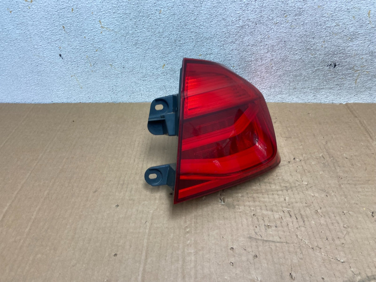 2016 to 2018 BMW 3 328i 330i F30 Right Passenger RH Tail Light AI4609 DW2