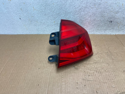 2016 to 2018 BMW 3 328i 330i F30 Right Passenger RH Tail Light AI4609 DW2