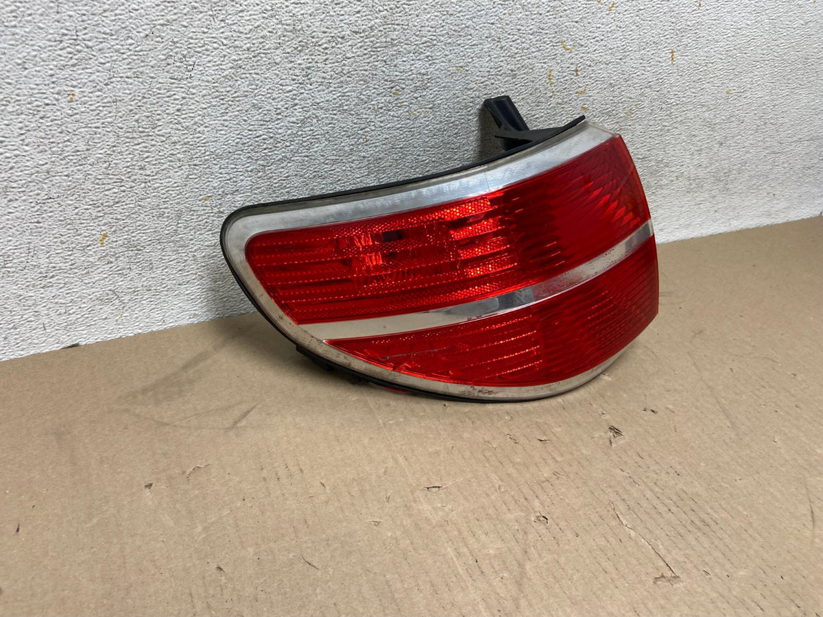 2007 to 2010 Saturn Outlook Left Driver LH Tail Light AH6754 LK1