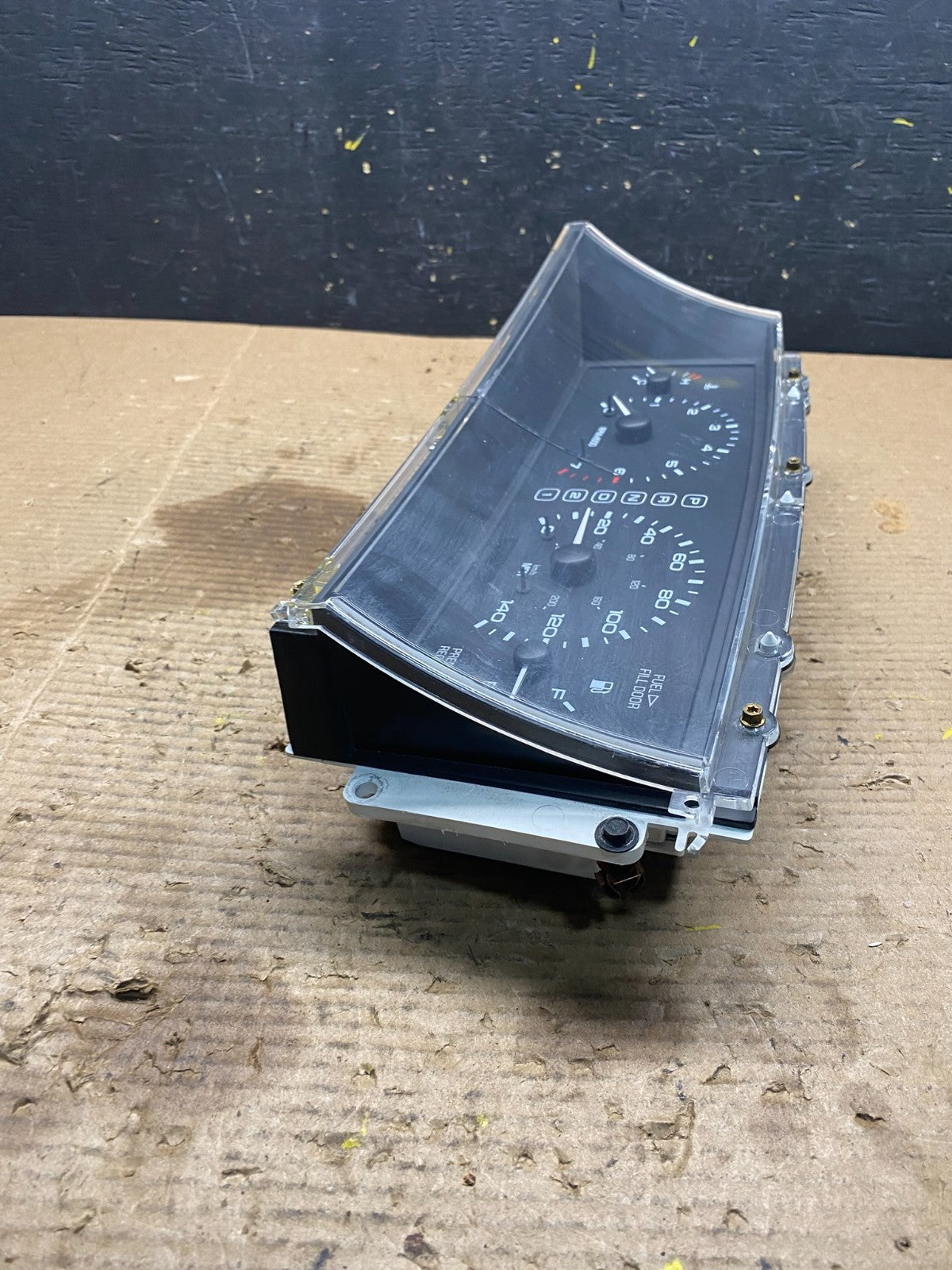 1997 to 1998 Lincoln Mark VIII Speedometer Gauge Cluster r2461 DG3
