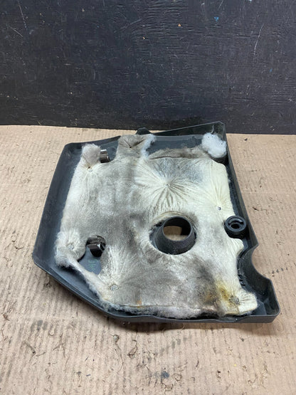2004 to 2008 Mazda 3 DOHC 16 VALVE Engine Shield Top Cover i7900 Oem DG17