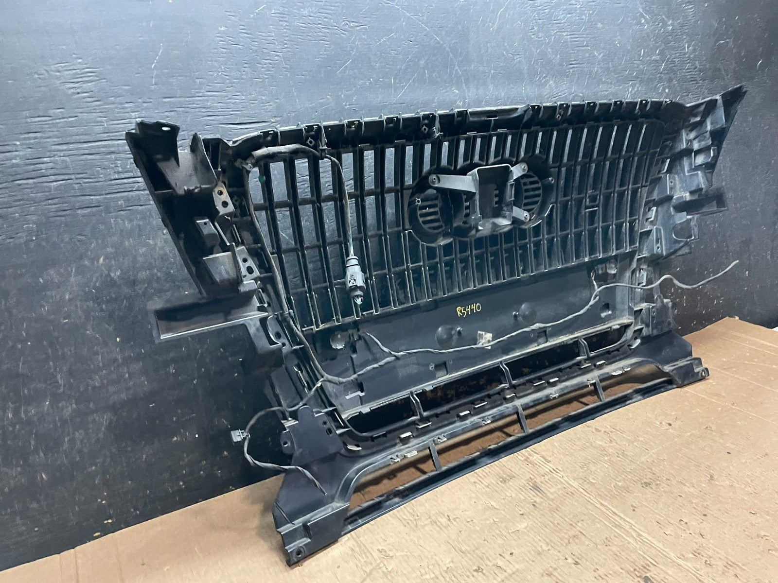 2012 to 2017 Audi Q7 Front Upper Grill Grille  OEM z5950 DG9
