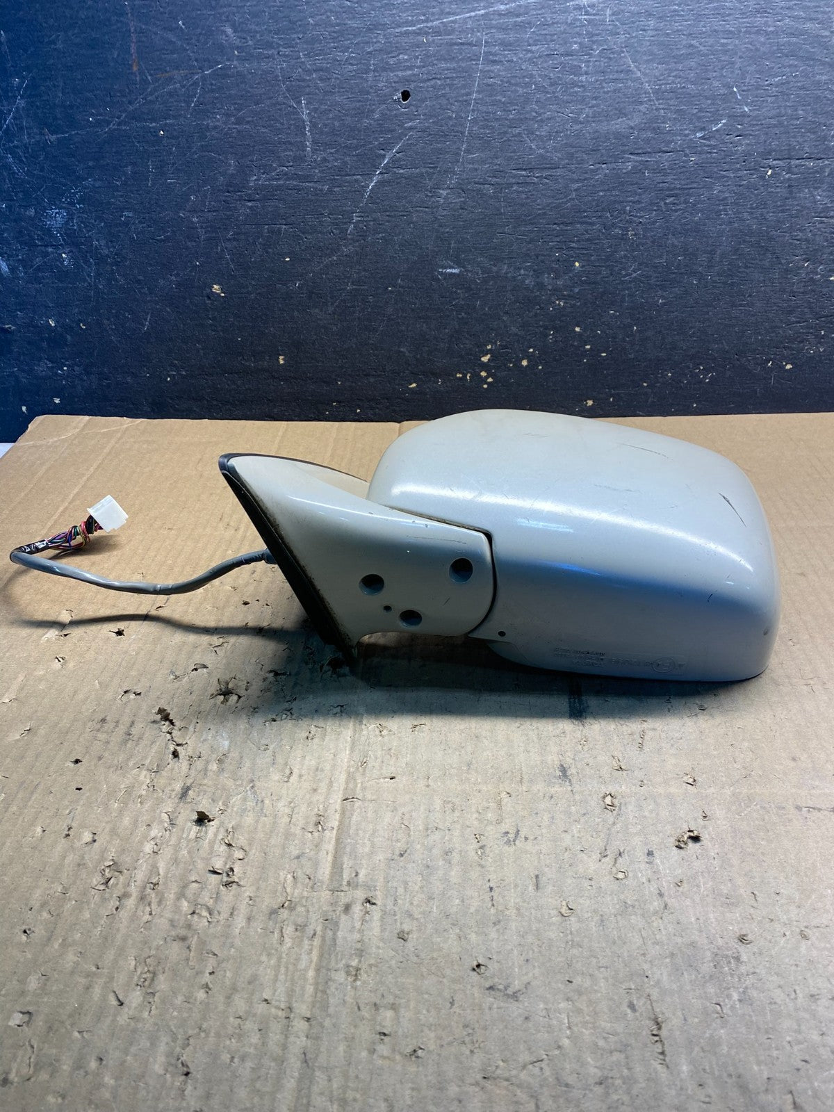 2004 2005 Lexus LX470 Left Driver View Door Mirror OEM AB0352 DG3