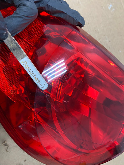 2009 2010 2011 2012 Chevrolet Traverse Left Driver LH Tail Light AH8431 LK3