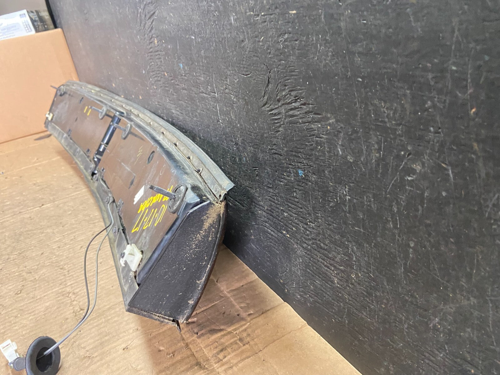 1995 to 1999 Oldsmobile Aurora Rear Trunk Center Panel O3268 DG9