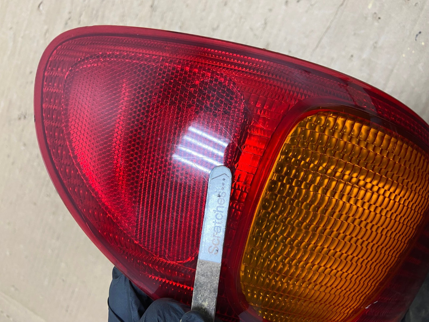 1998 1999 2000 Toyota Corolla Right Passenger Side Tail light AG8344 LK3
