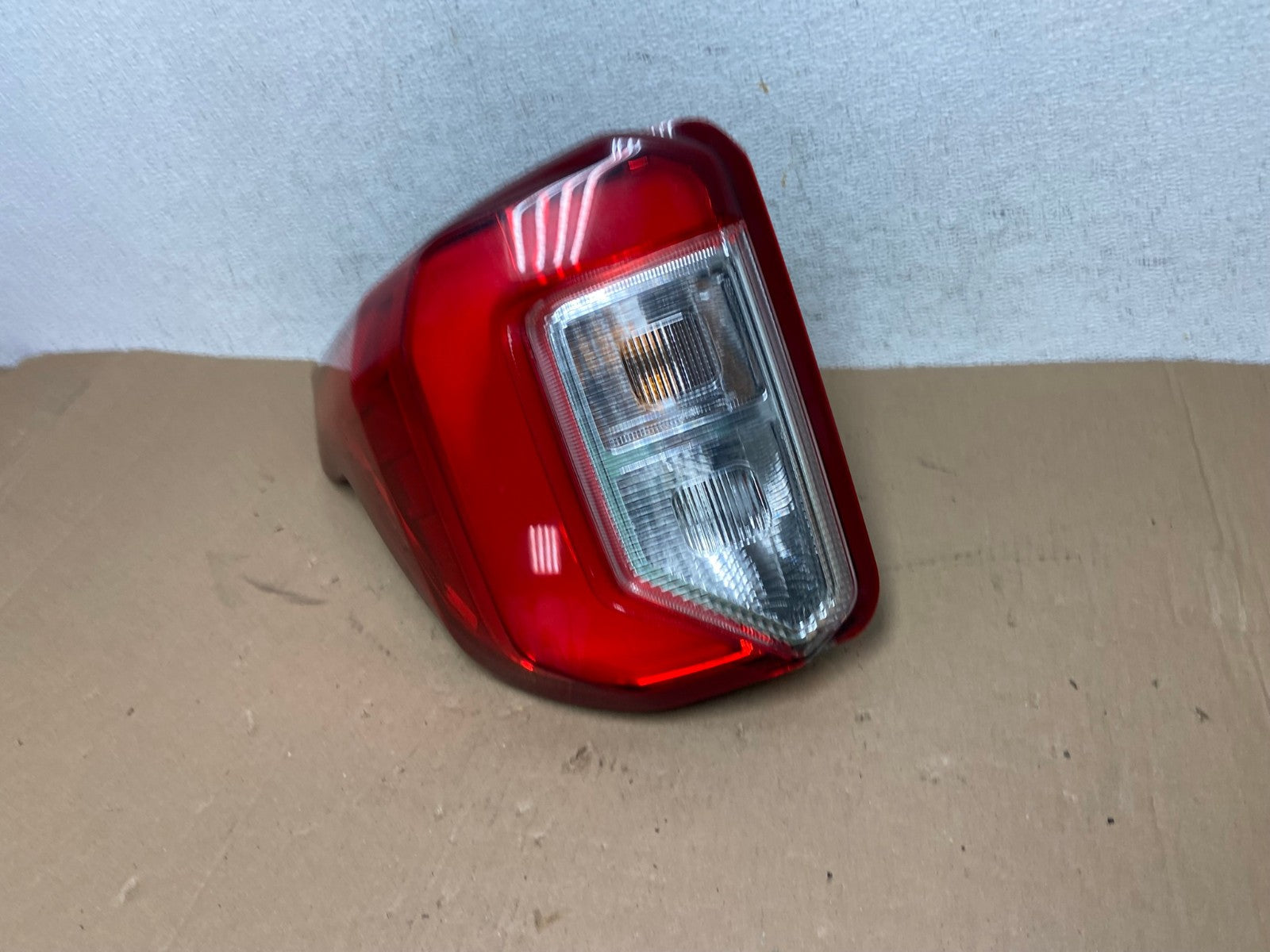 2020 2021 2022 2023 Ford Explorer Left Driver Lh Side Tail light AD6424 LK1