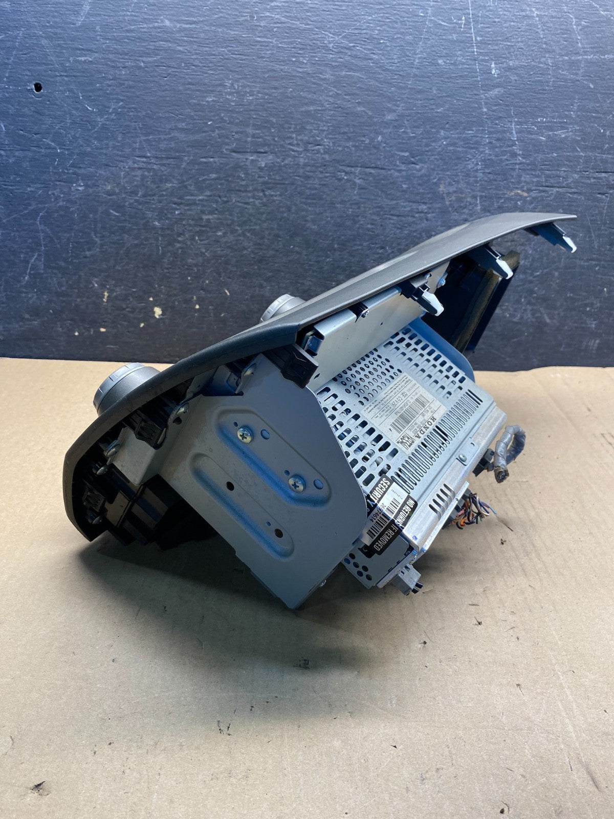2006 - 2011 Honda Civic Radio AM/FM Climate Control Air Vent Bezel AI7211 DW2
